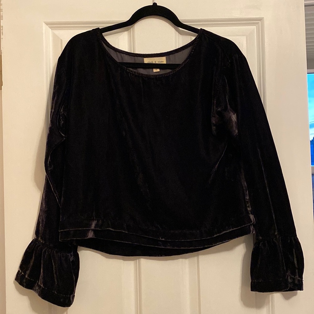 Cloth & Stone Velvet Top